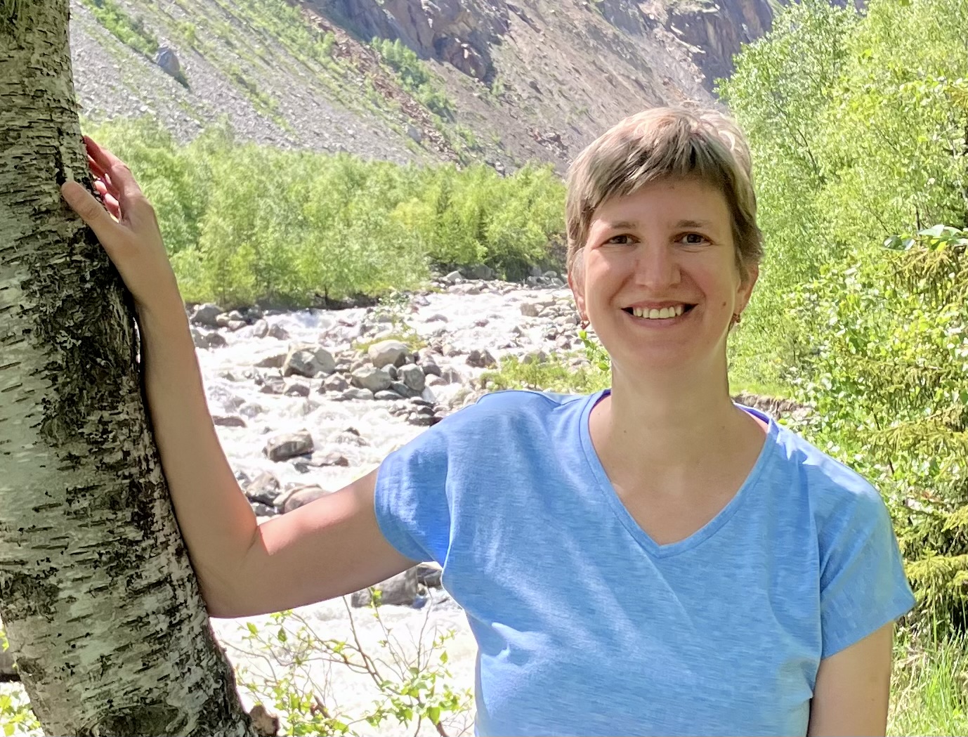 Elena Filya, guide certifiée Shinrin-Yoku et ingénieure en sécurité industrielle Elena Filya, guide Shinrin-Yoku et ingénieure